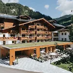 Tauernhof 4*