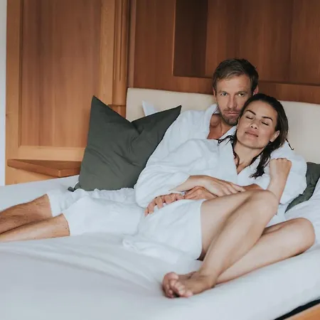 Tauernhof 4* 格罗萨尔