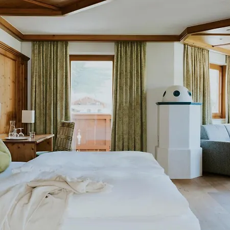 Tauernhof Hotel 4*