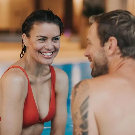 ホテル Tauernhof グロースアルル