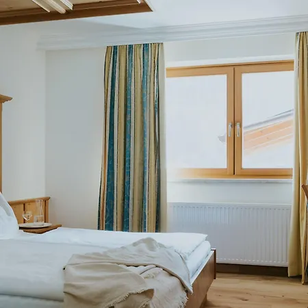 Hotel Tauernhof 4*