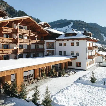 Tauernhof Hotel 4*