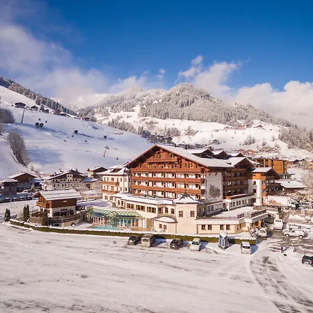 Tauernhof 4* 格罗萨尔