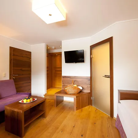 Hotel Tauernhof 4*