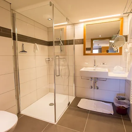 酒店 Tauernhof 格罗萨尔