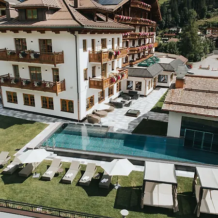Hotel Tauernhof 4*