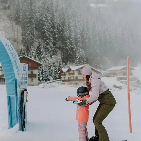 Tauernhof Szálloda 4*
