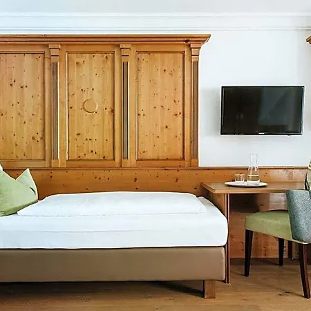 Hotel Tauernhof 4*